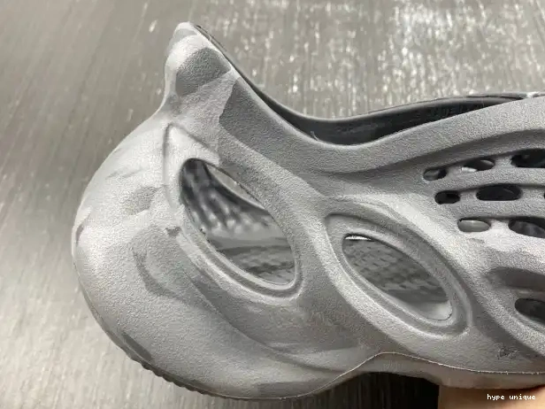 hype Adidas MX Granite IE4931 Foam Yeezy RNR 0324